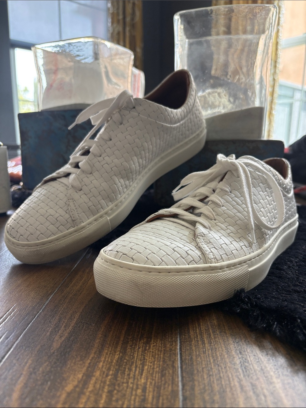 Aquatalia Woven Leather Italian Sneaker Size 9 1/2
